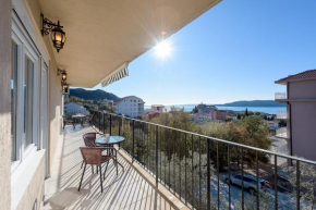  Apartments Sunny Family  Бечичи